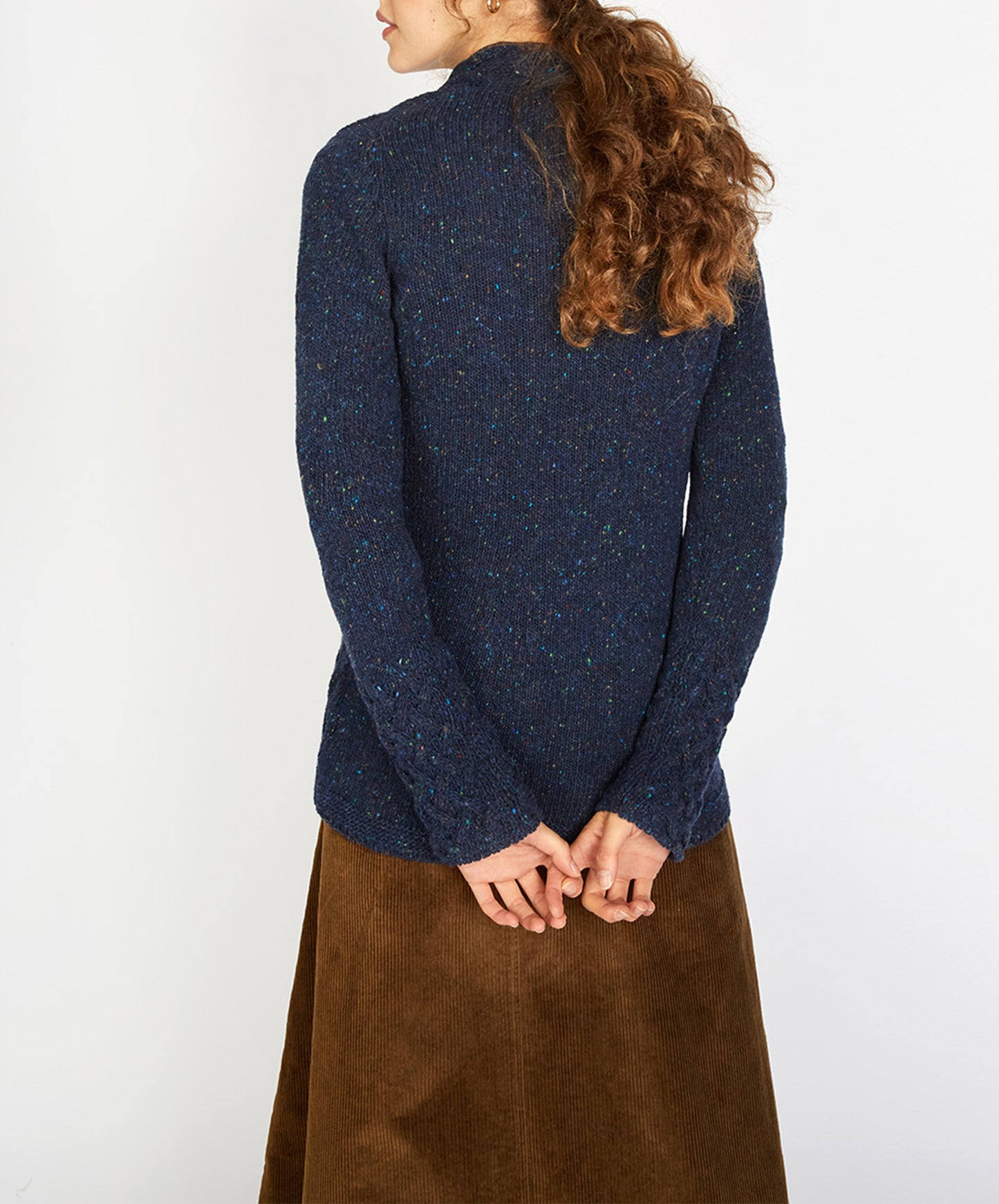 IrelandsEye Knitwear Horseshoe Cable V Neck Rich Navy