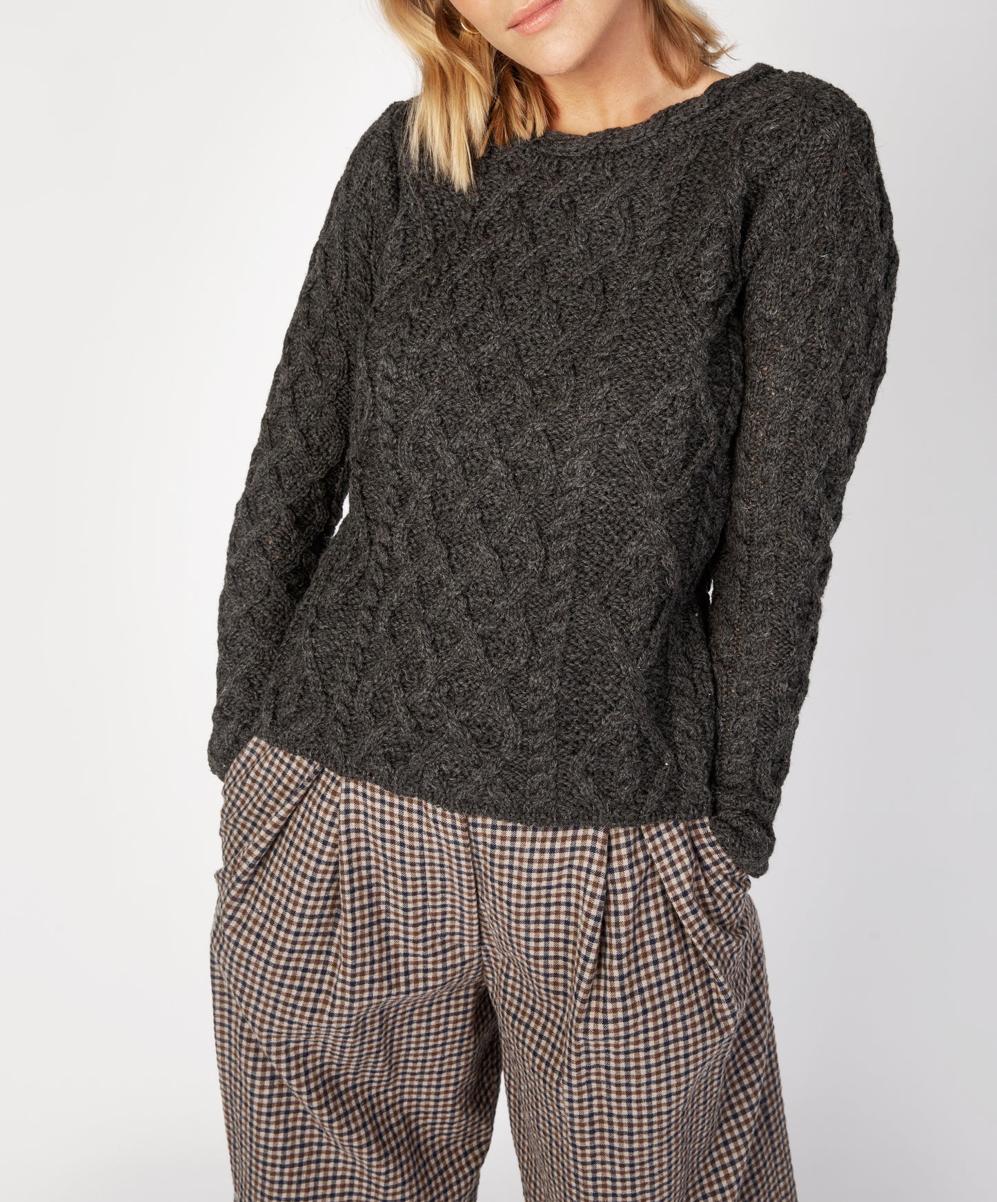 IrelandsEye Knitwear Lambay Lattice Cable Aran Sweater Graphite