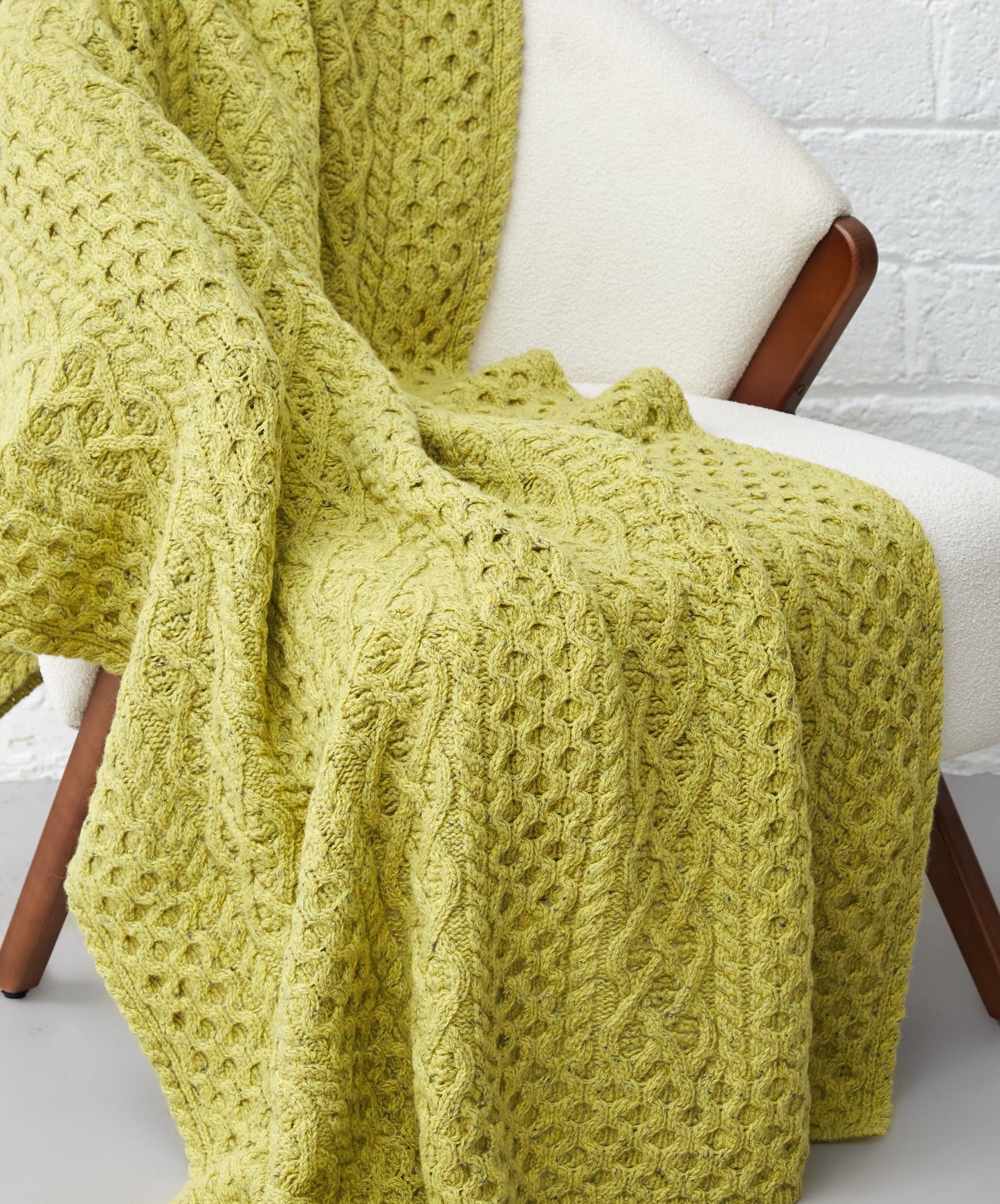 IrelandsEye Knitwear Luxe Aran Throw Chartruse