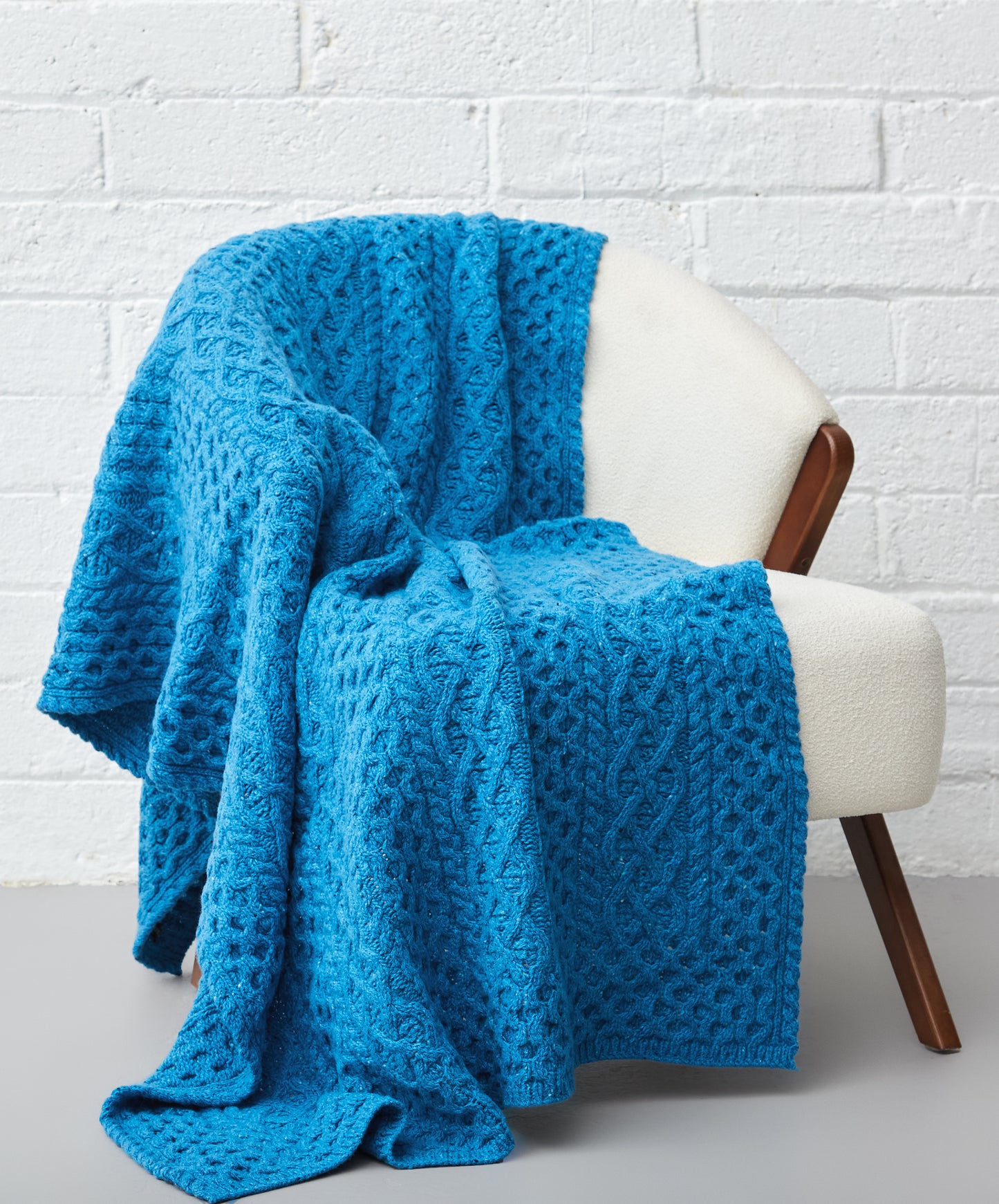 IrelandsEye Knitwear Luxe Aran Throw Forget-Me-Not-Blue