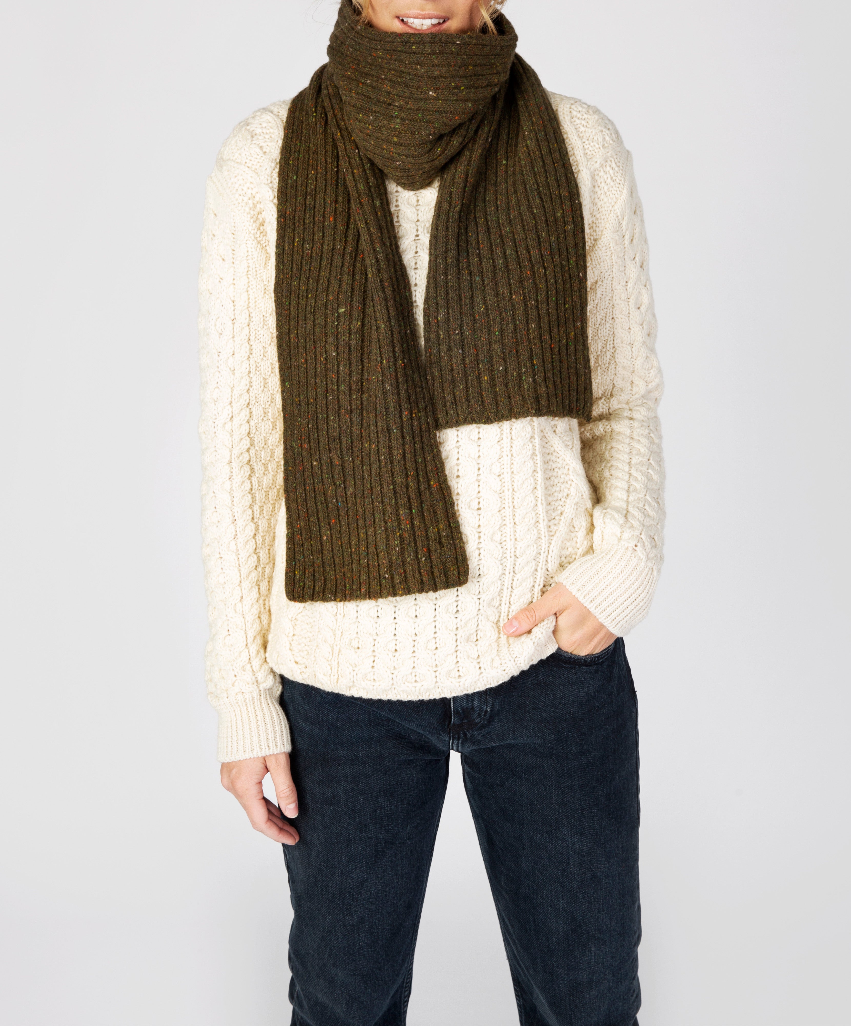 Outfit Jaden Rib Knit Blanket Scarf Unisex Luxe Knit Ribbed Woolen