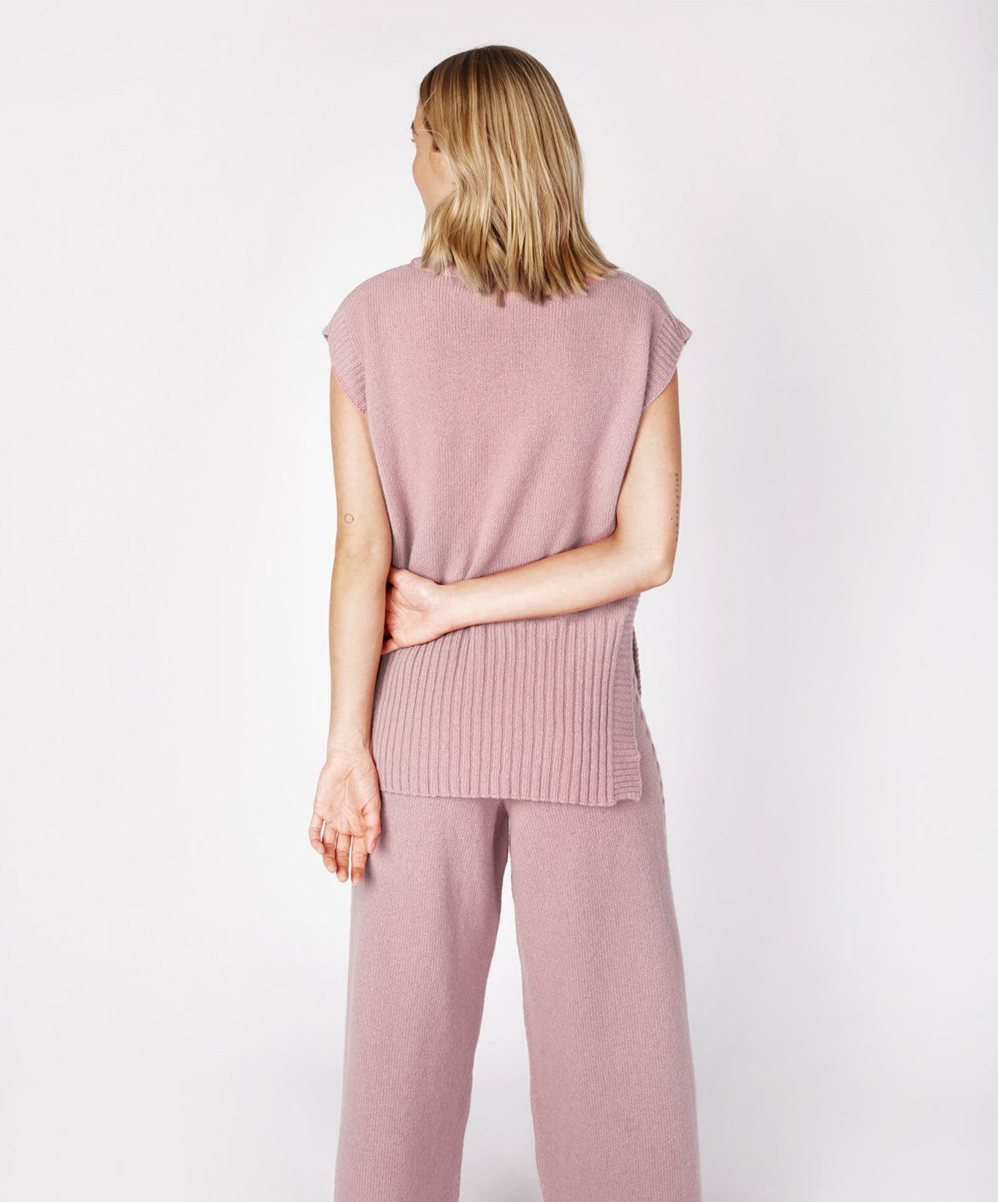 IrelandsEye Knitwear Boxy Jersey Vest Mauve