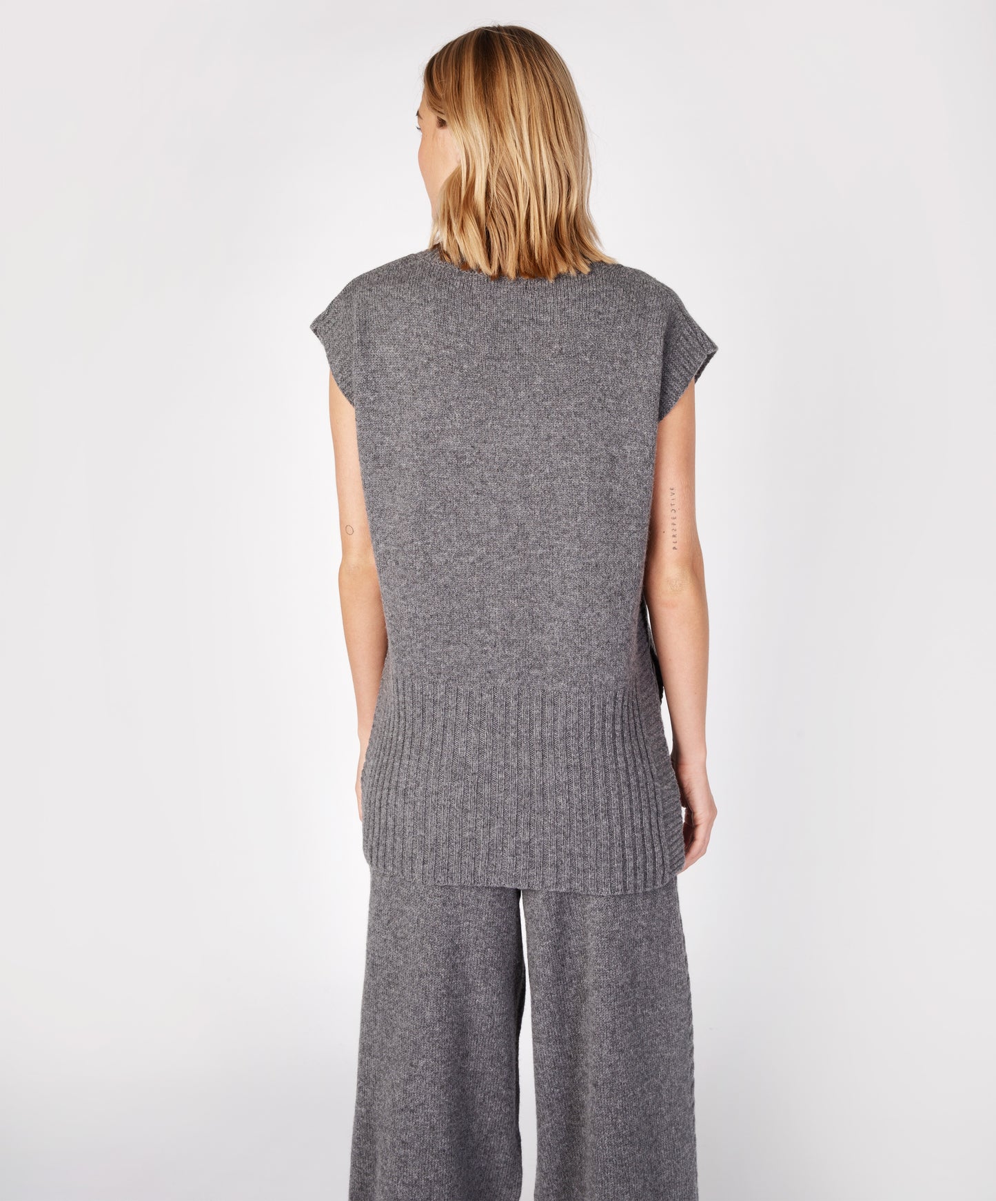 IrelandsEye Knitwear Boxy Jersey Vest Smoke