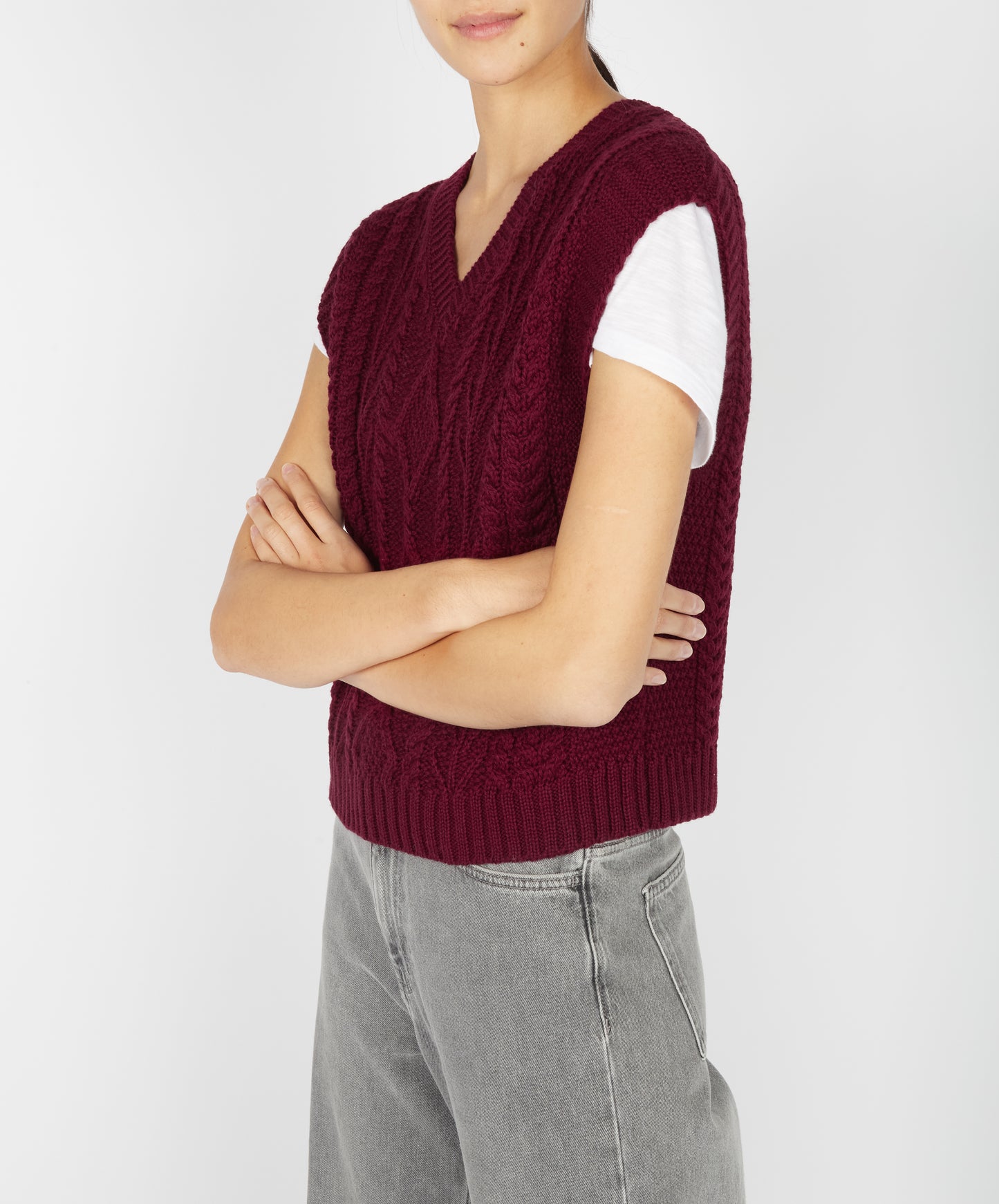 IrelandsEye Knitwear Sweetpea V-Neck Diamond Vest Claret