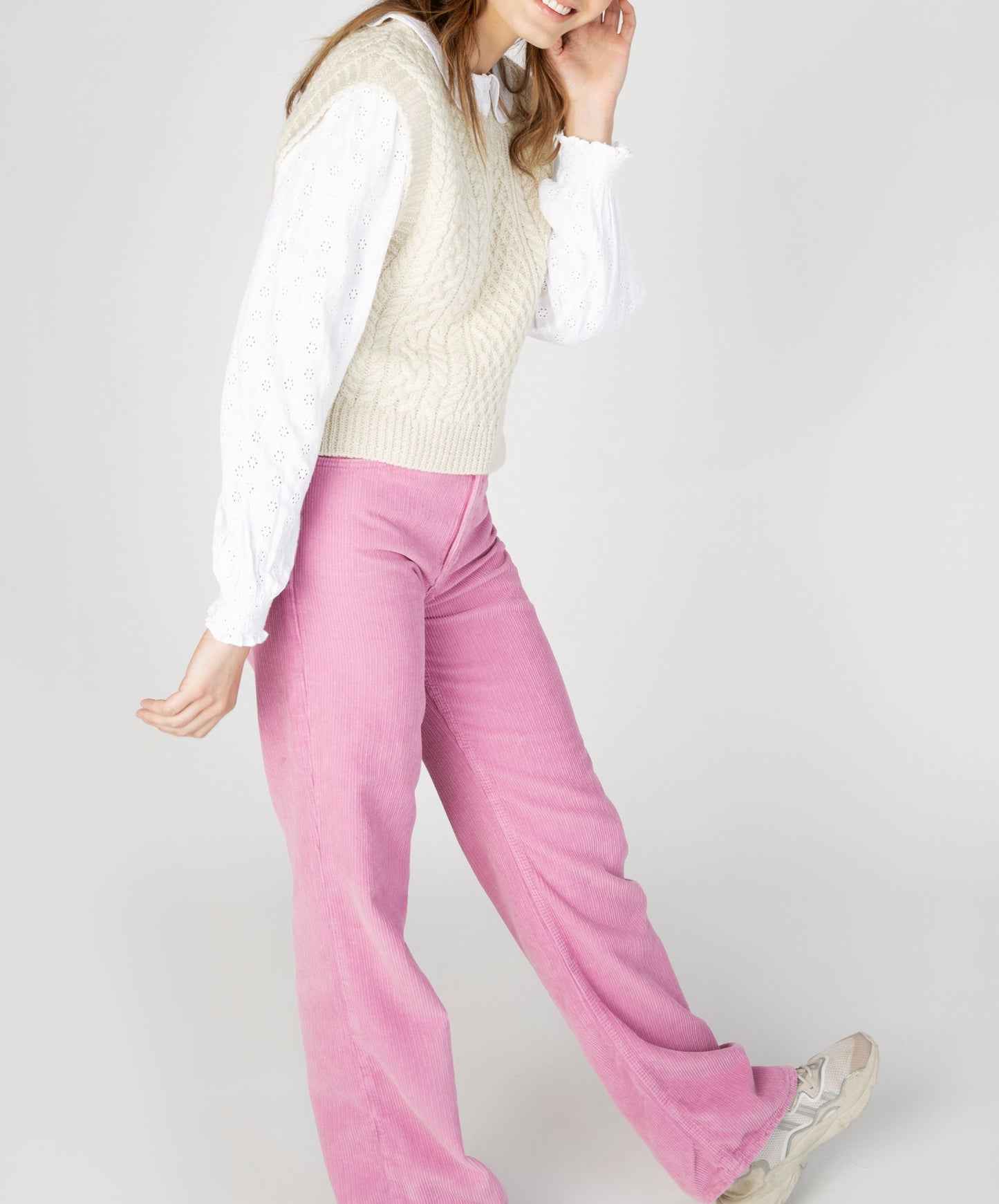 IrelandsEye Knitwear Pansy V-Neck Aran Vest Natural