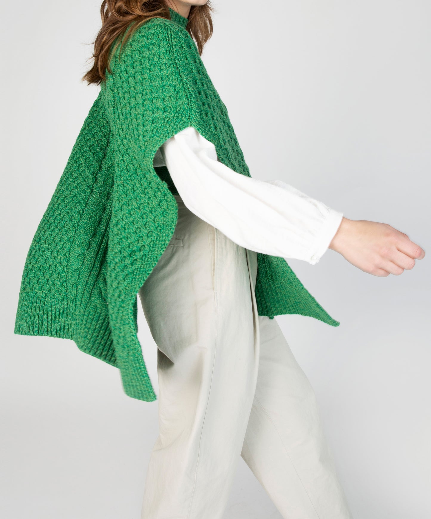 IrelandsEye Knitwear Crocus Horseshoe Cable Cape Green Marl