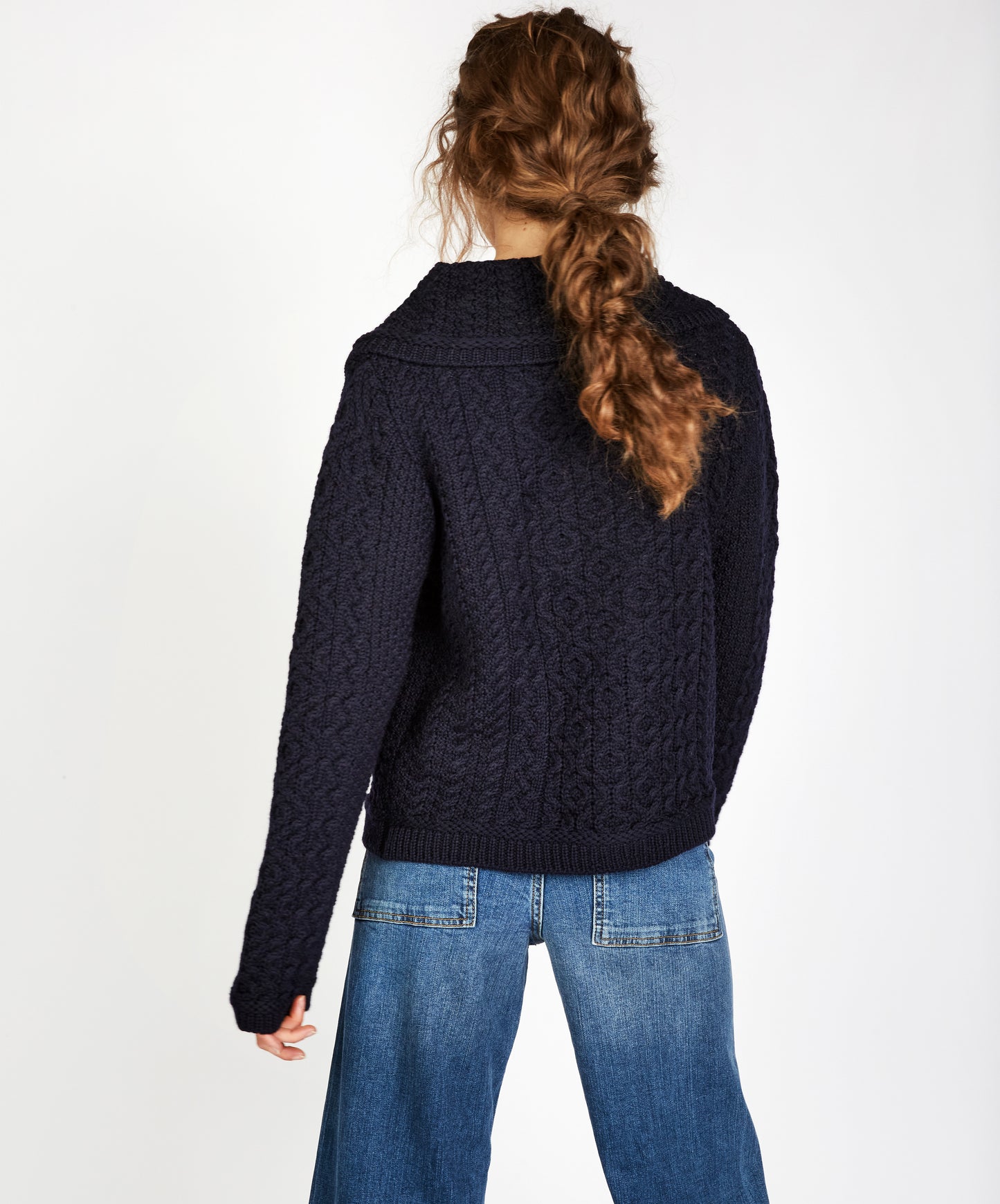 IrelandsEye Knitwear Willow Cropped Aran Cardigan in Navy