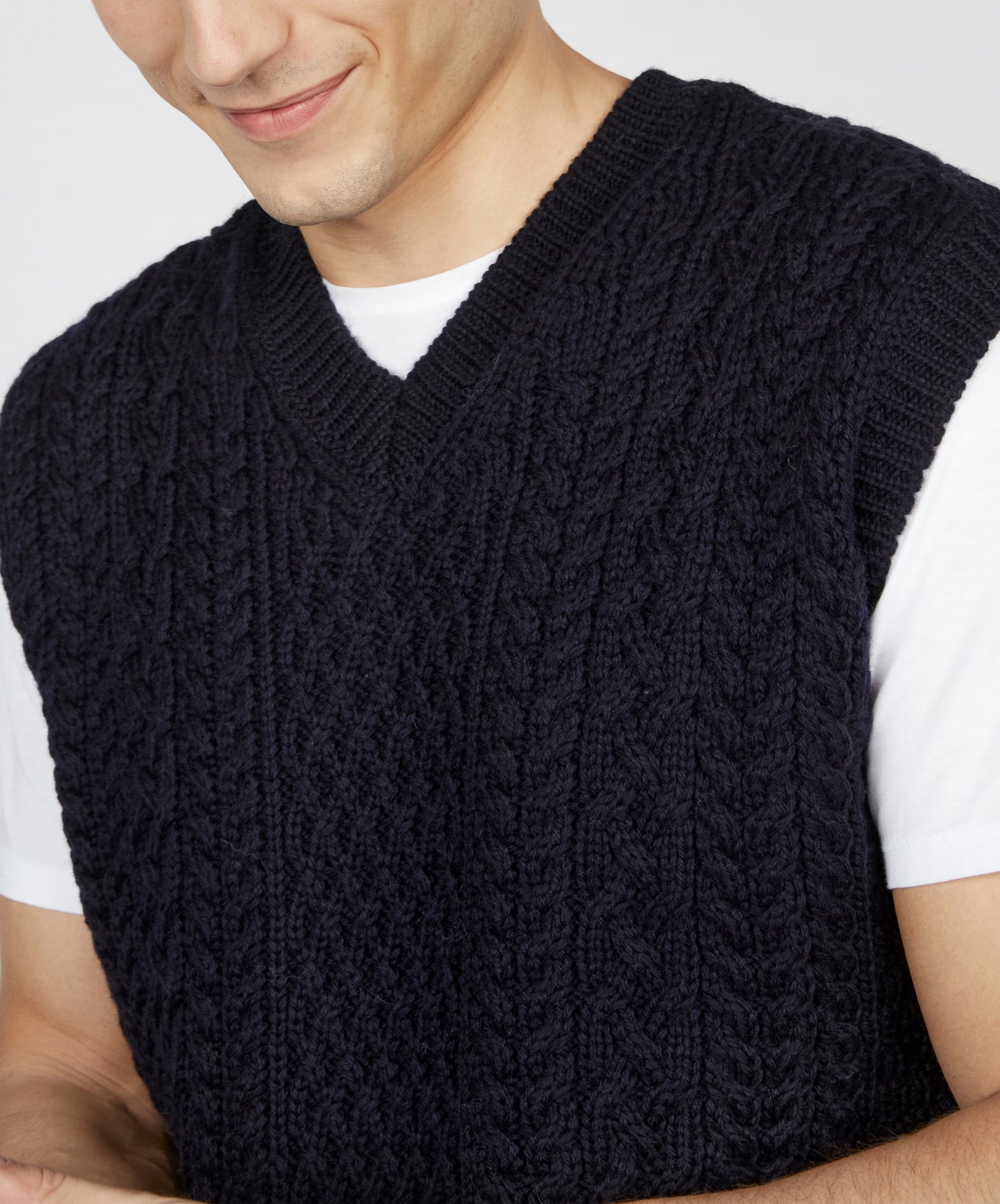 IrelandsEye Knitwear Mens Birch Aran V-Neck Vest in Navy