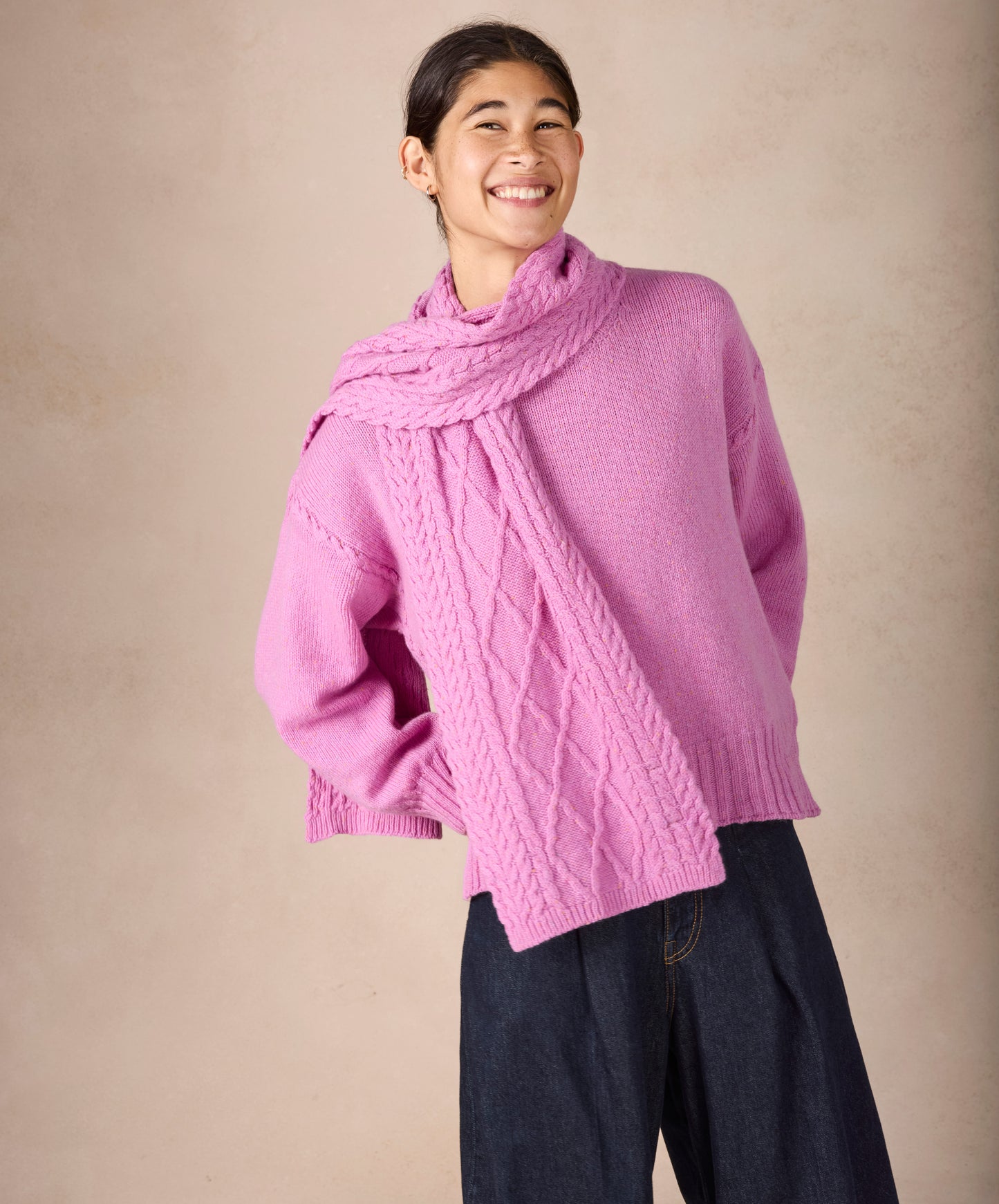 IrelandsEye Knitwear The 'Sonny' Horseshoe Scarf Heather