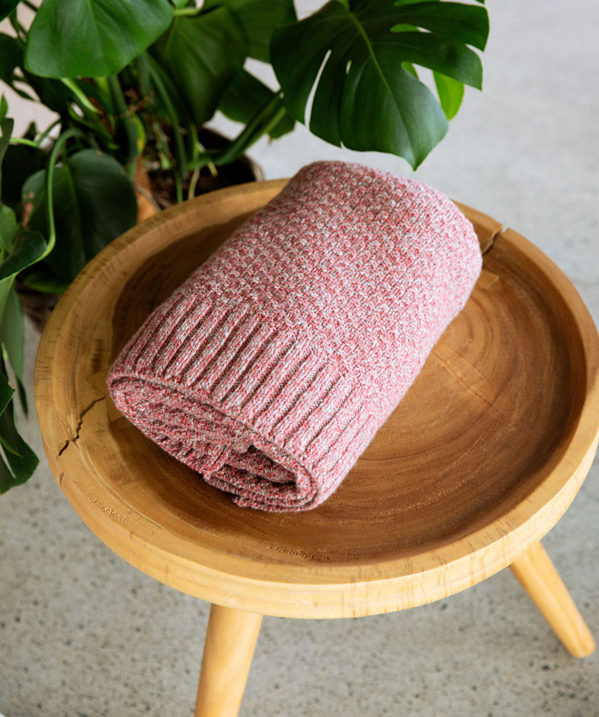 Moss Textured Wrap in Rose Marl Donegal Luxe Melange