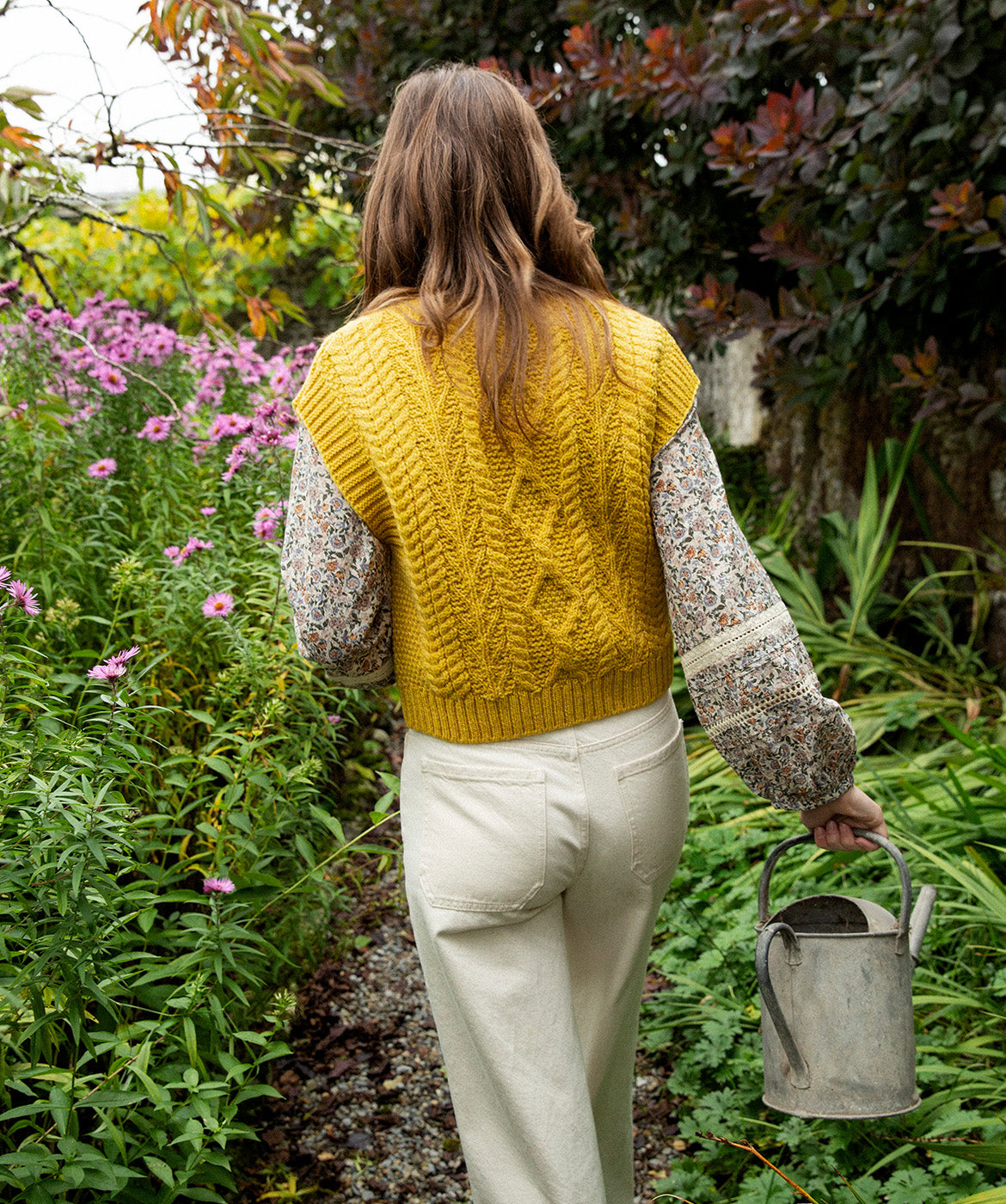 Sweetpea V-Neck Diamond Vest Sunflower