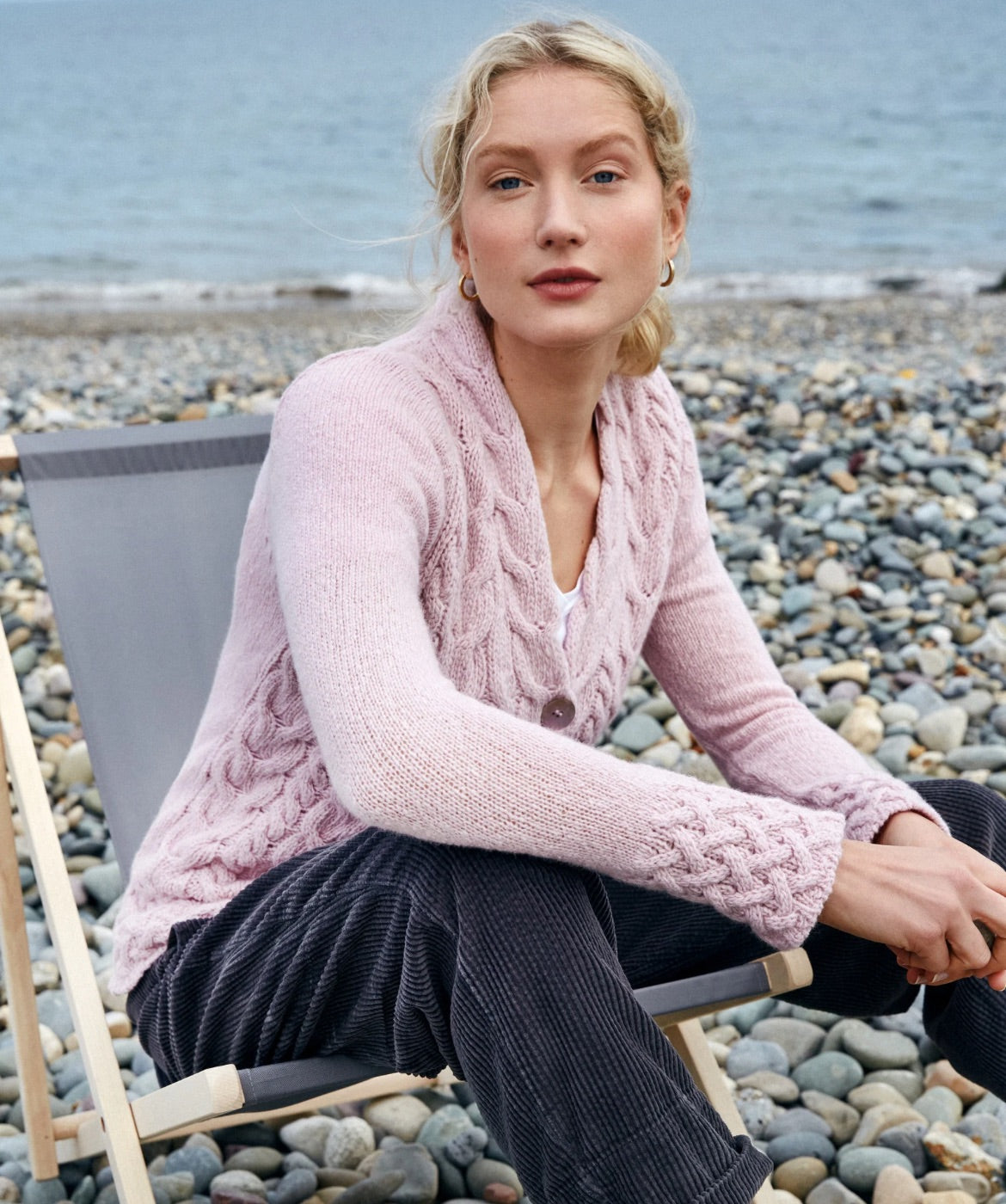 IrelandsEye Knitwear Horseshoe Cable Cardigan Pink Mist