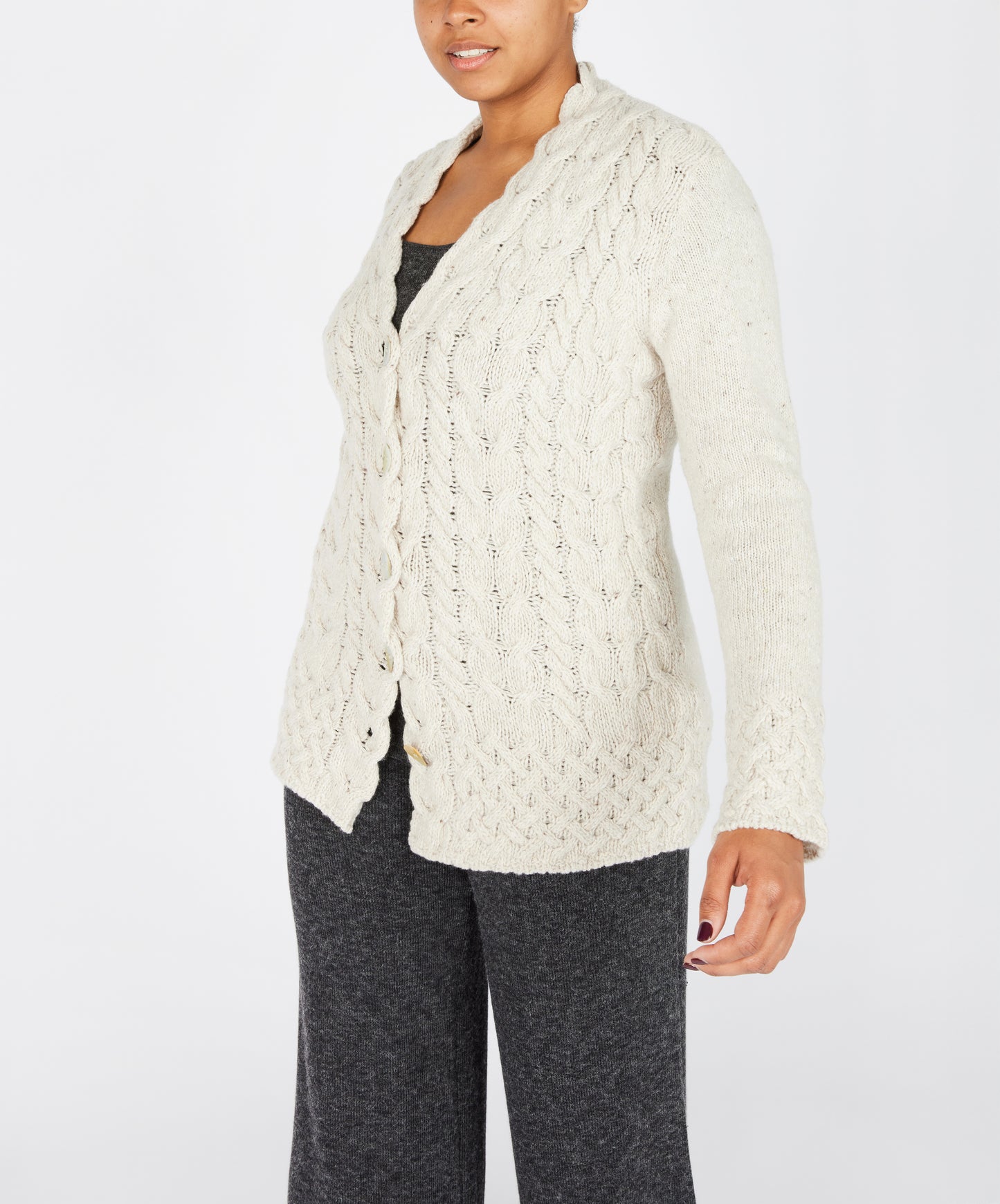 IrelandsEye Knitwear Horseshoe Cable Cardigan in Chalkstone