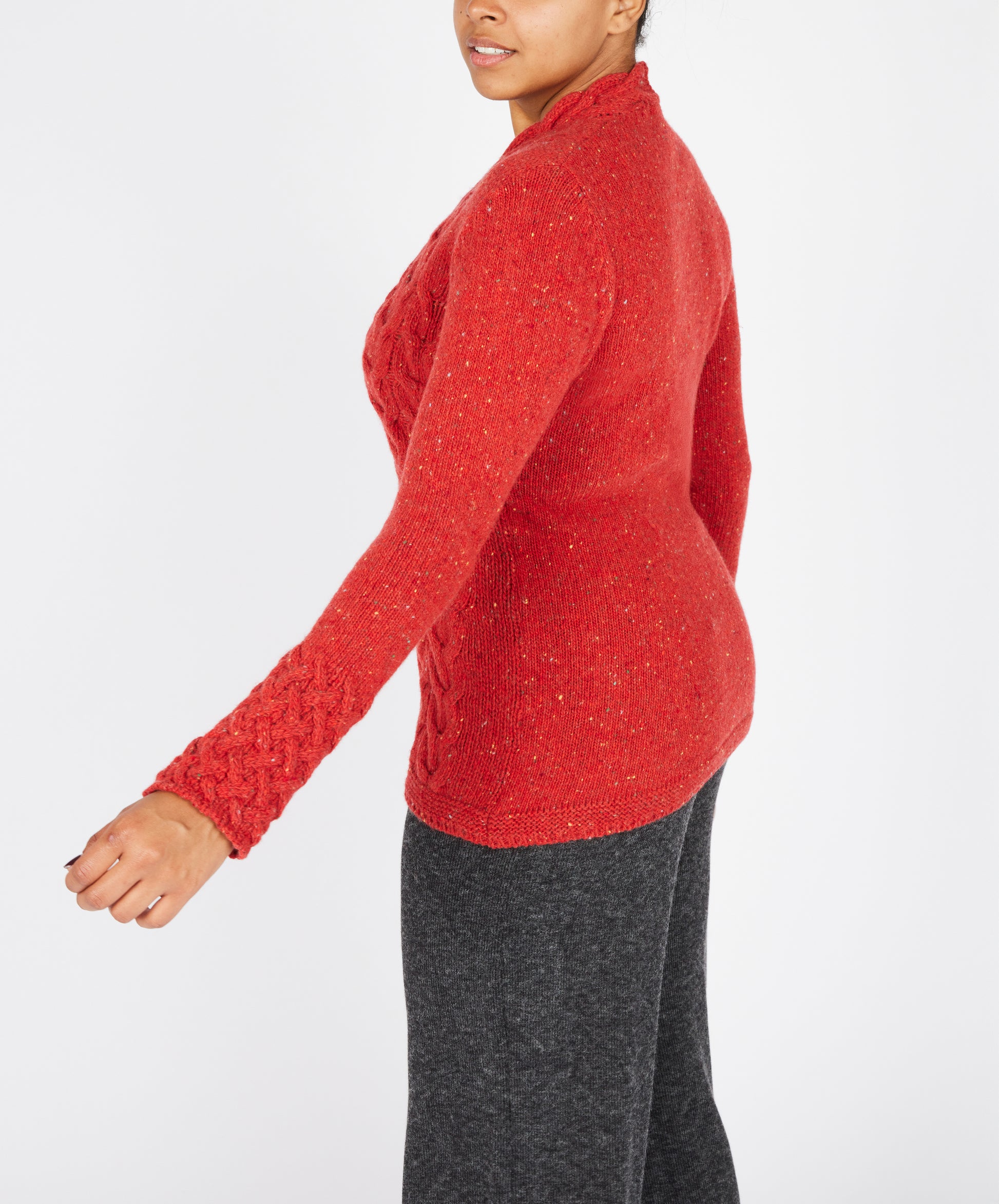 IrelandsEye Knitwear Horseshoe Cable V Neck Chilli