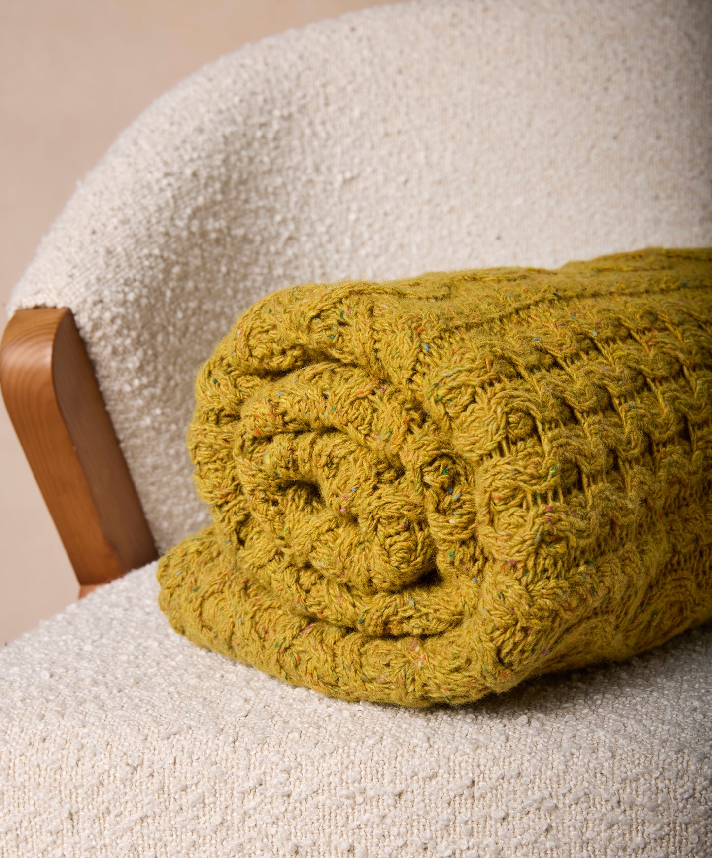 IrelandsEye Knitwear Luxe Aran Throw Lichen