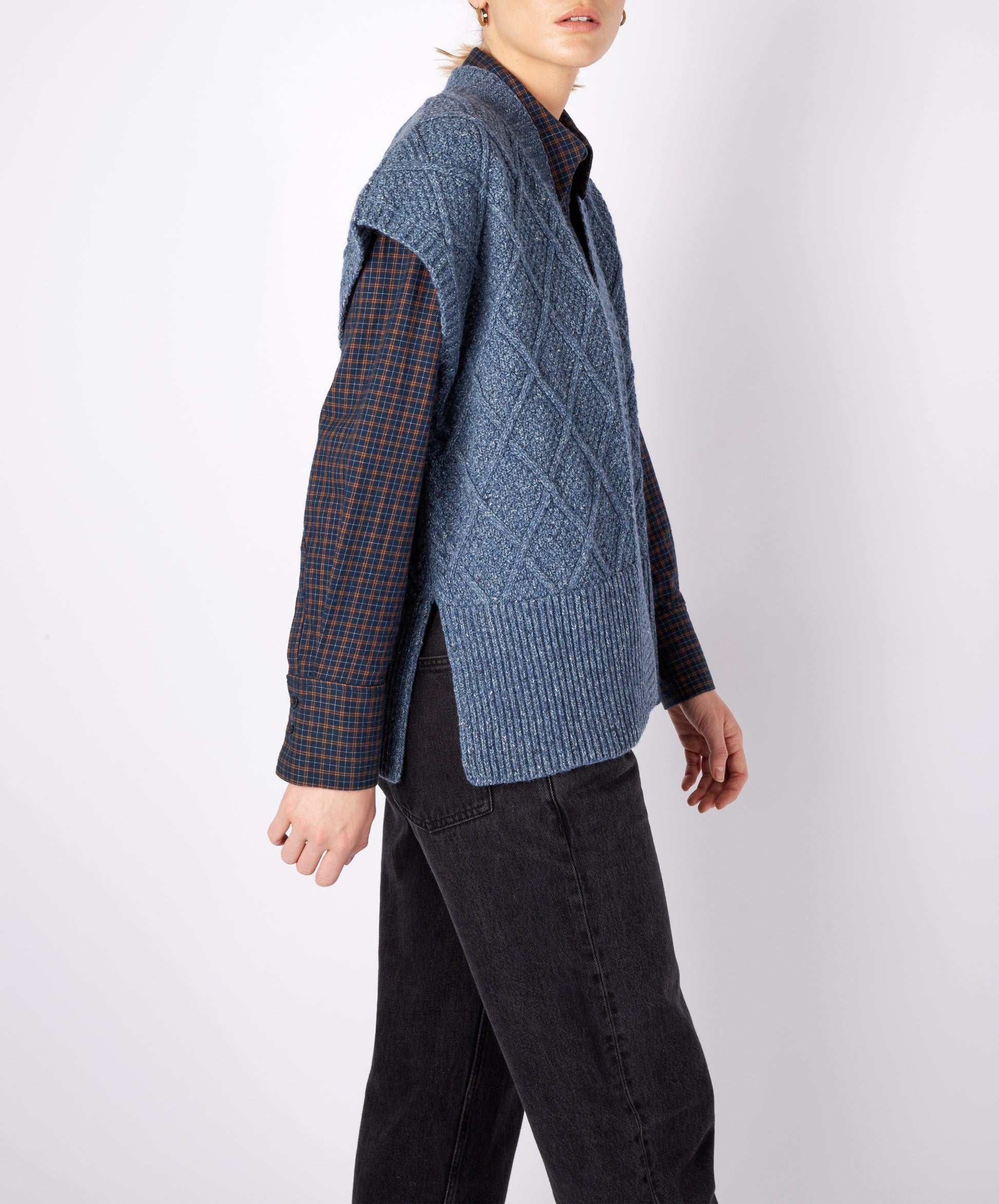 IrelandsEye Knitwear Women's Knitted 'Nettle' Diamond Pattern Vest in Seaspray