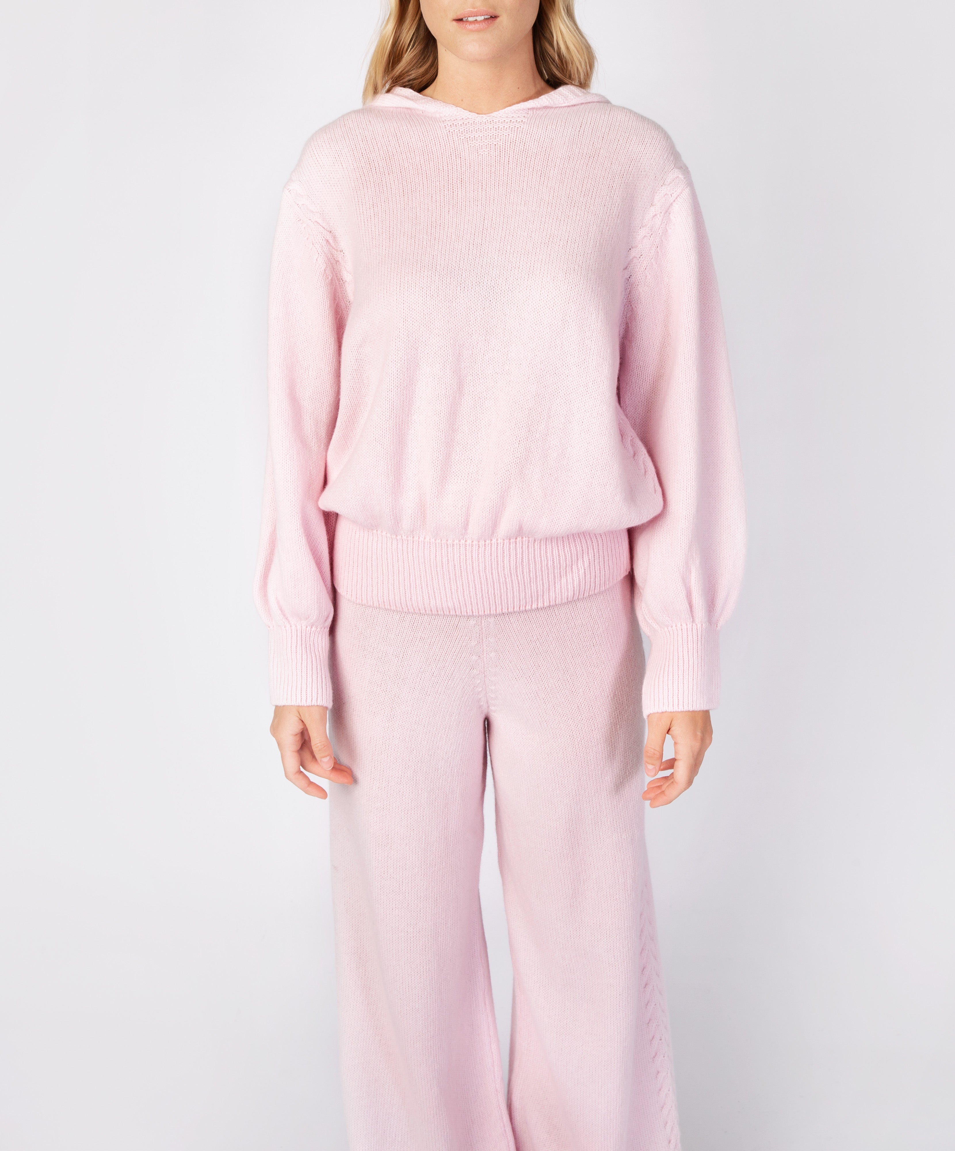 Blush knitwear 2025