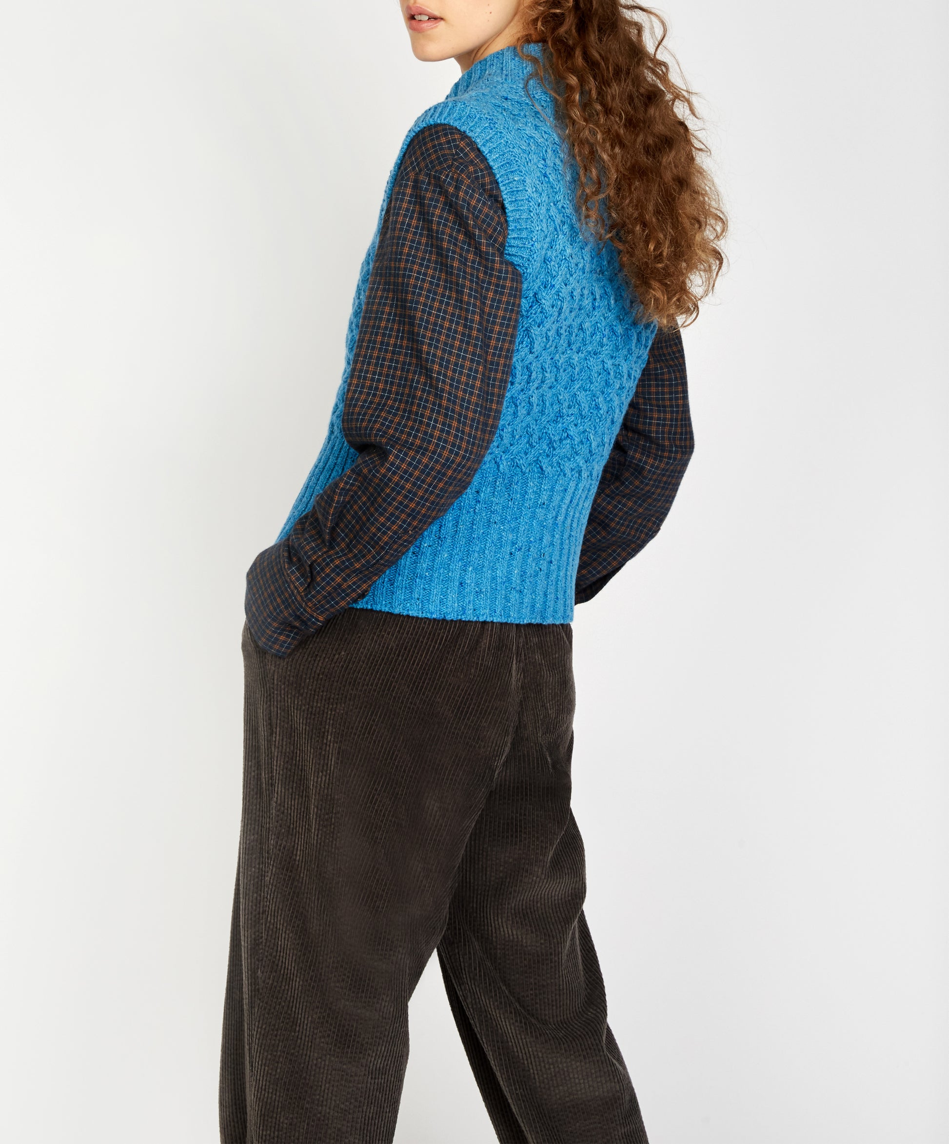 IrelandsEye Knitwear Ballybricken Trellis Cropped Vest Forget-Me-Not Blue