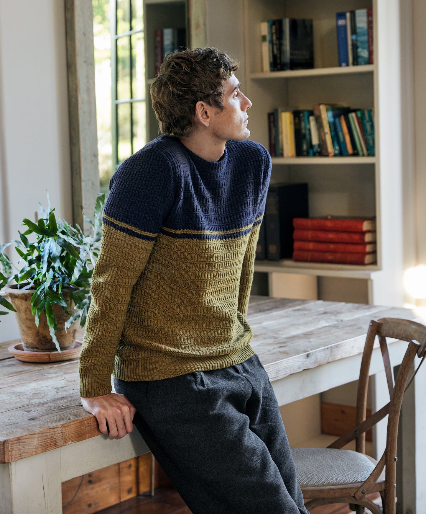 IrelandsEye Knitwear Colour Block Crew Neck Midnight Blue & Khaki