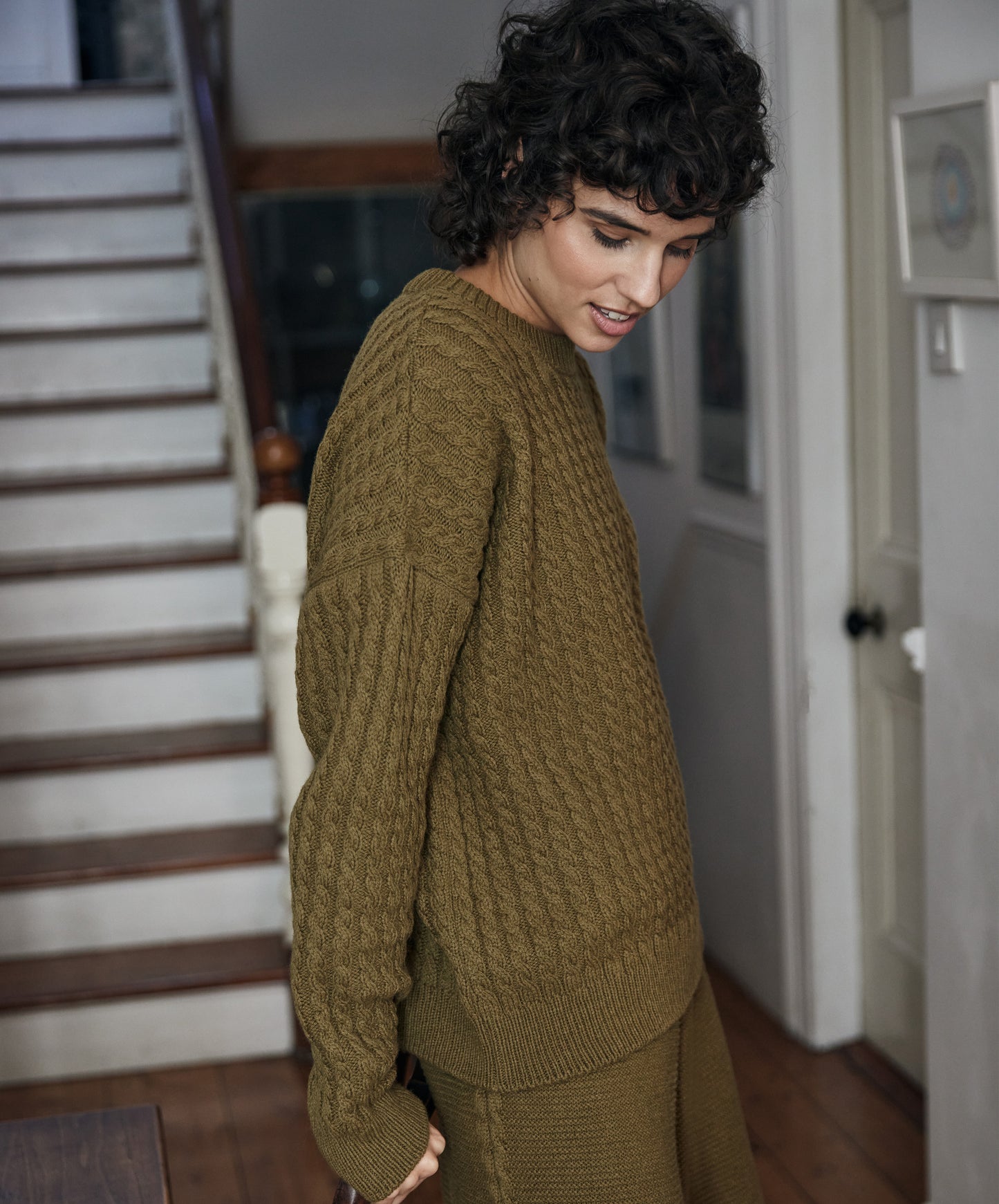 IrelandsEye Knitwear Corbin Cable Crew Neck Khaki