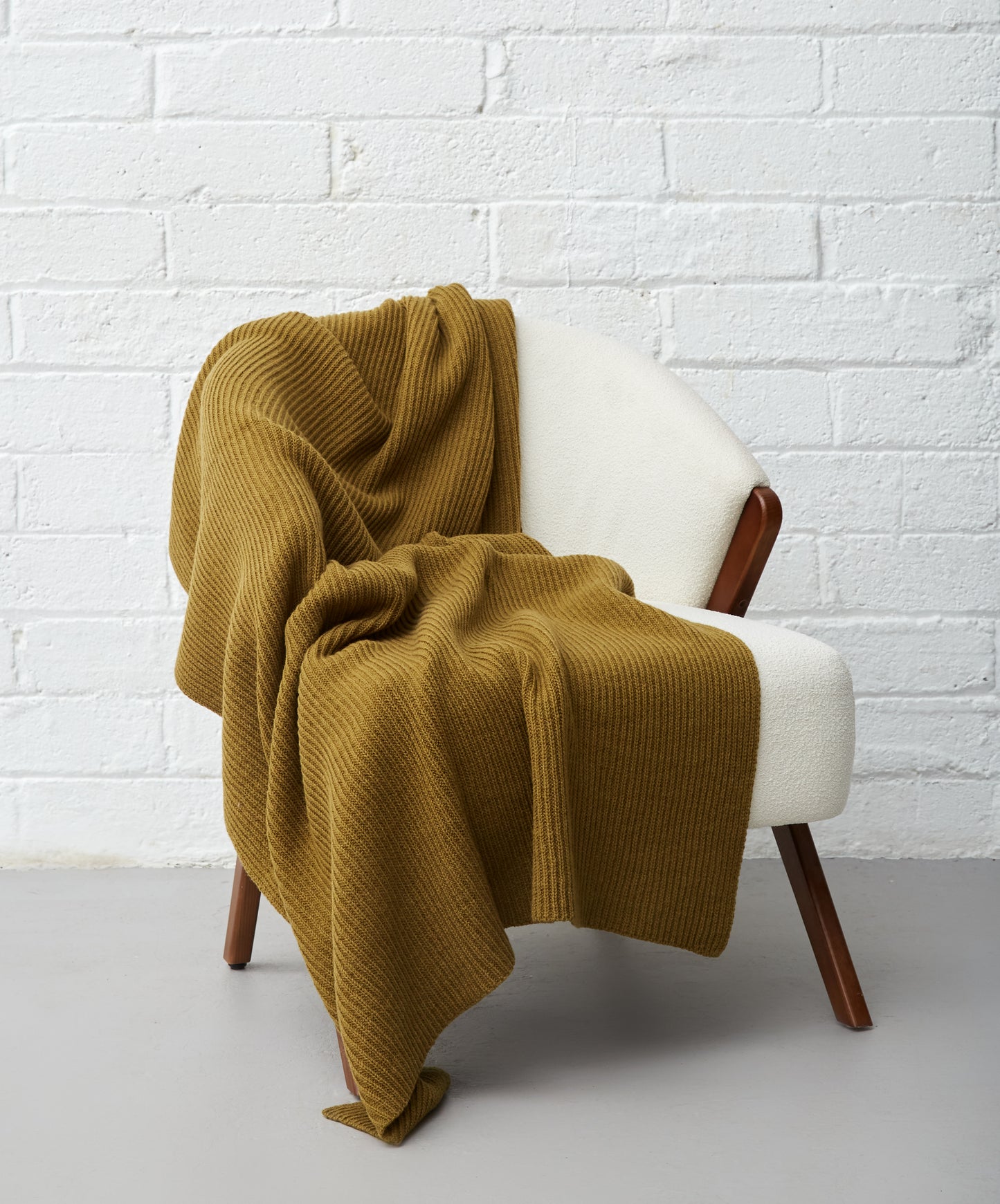 IrelandsEye Knitwear Mockingbird Throw Khaki