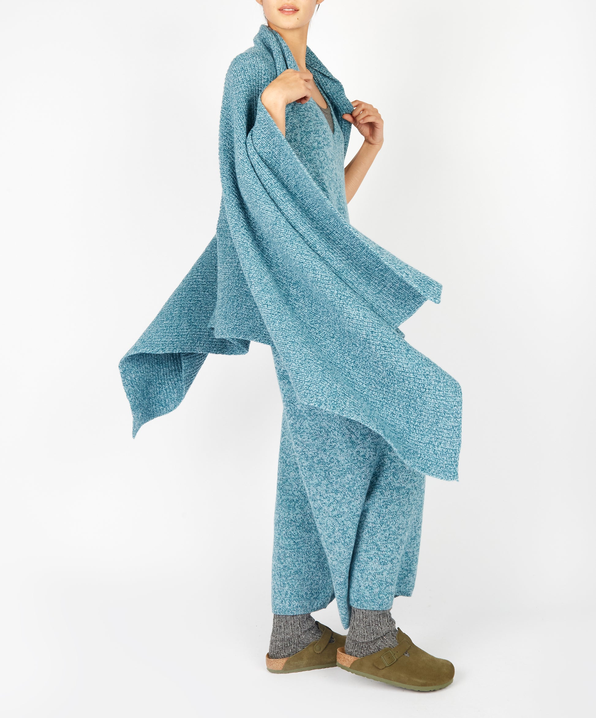 IrelandsEye Knitwear Mockingbird Throw Larimar