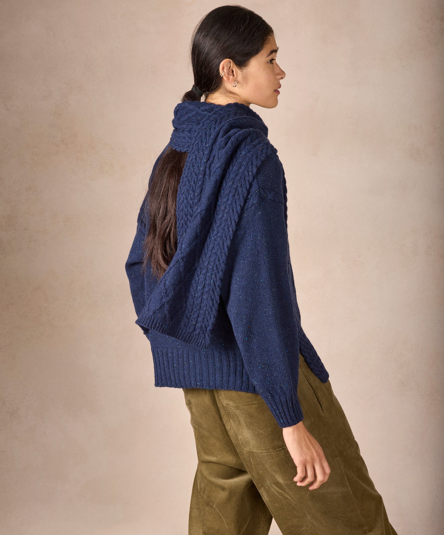 IrelandsEye Knitwear The 'Sonny' Horseshoe Scarf Rich Navy