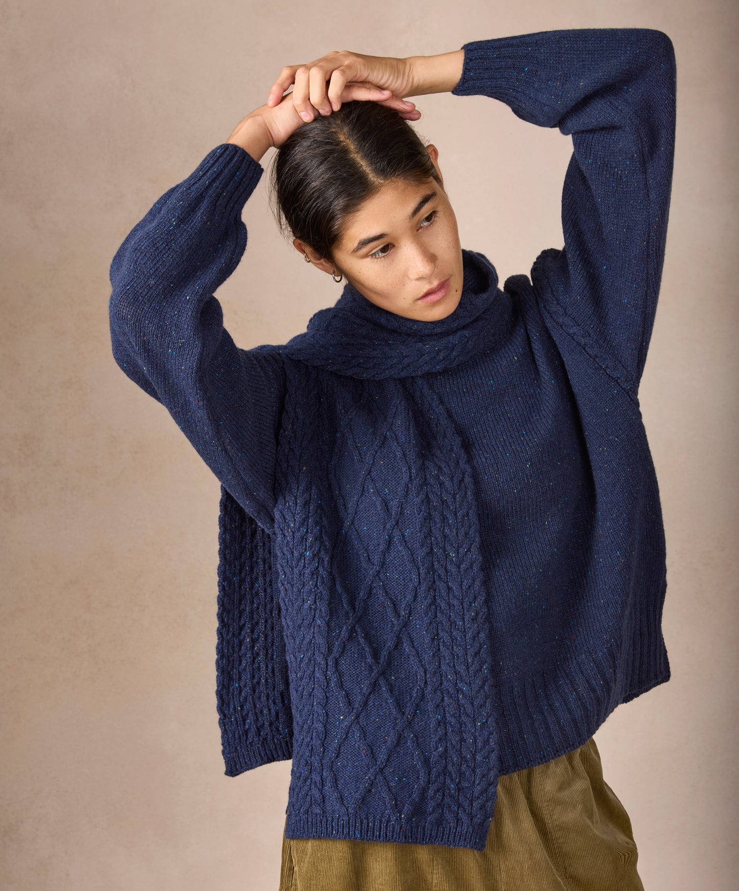 IrelandsEye Knitwear The 'Sonny' Horseshoe Scarf Rich Navy
